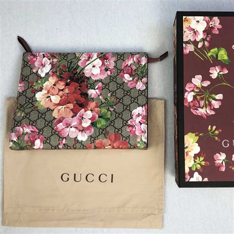 gucci makeup bag amazon|gucci bloom make up bag.